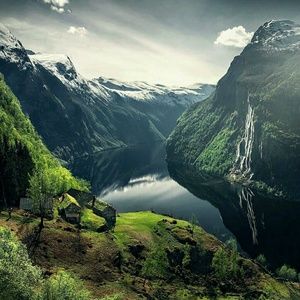 Meet your Posher, Stella